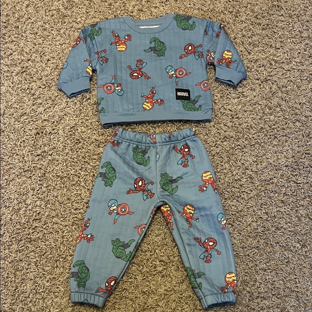 Infant Marvel matching set